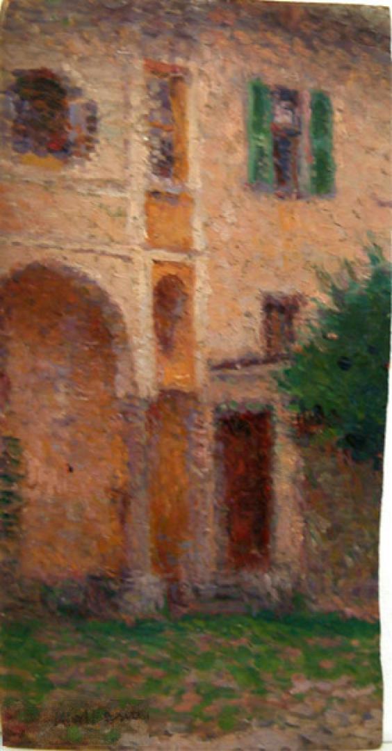 Casa rosa con arcata